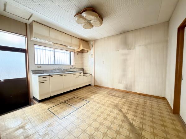 橿原市白橿町2丁目　中古戸建
