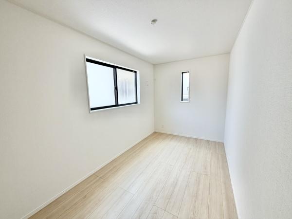 大和高田市築山第5　全2棟2号棟
