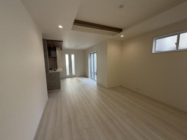 橿原市新口町　全2棟1号棟