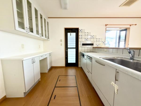 橿原市菖蒲町3丁目　中古戸建