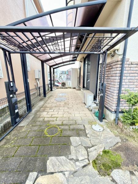 香芝市五位堂４丁目の中古一戸建て