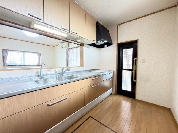 香芝市五位堂4丁目　中古戸建
