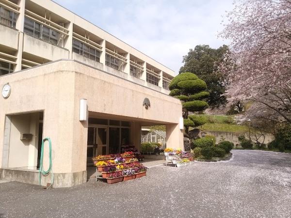 橿原市菖蒲町2丁目第1期　全2棟2号棟(橿原市立畝傍中学校)