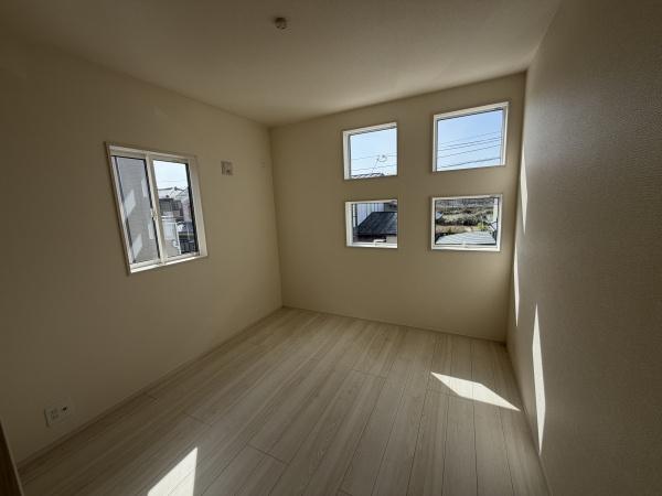 橿原市新口町　全2棟1号棟
