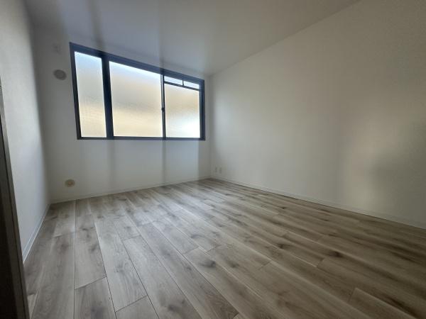 ネオハイツ八木西