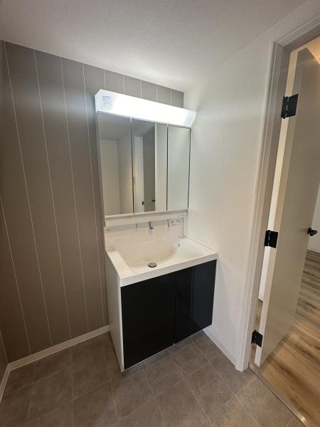 ネオハイツ八木西