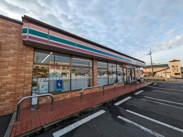 川西町結崎22期　全5棟4号棟(セブンイレブン天理庵治町店)