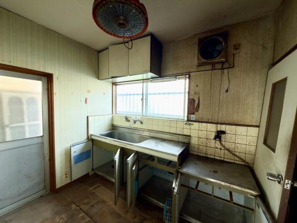 橿原市西池尻町　中古戸建
