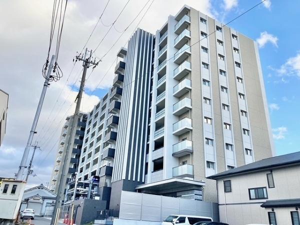 プレサンスロジェ橿原神宮前