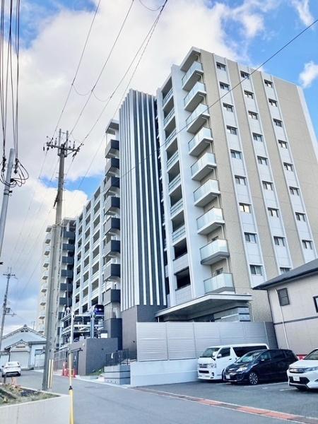 プレサンスロジェ橿原神宮前