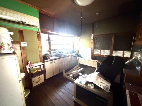 大和高田市東三倉堂町の中古一戸建て
