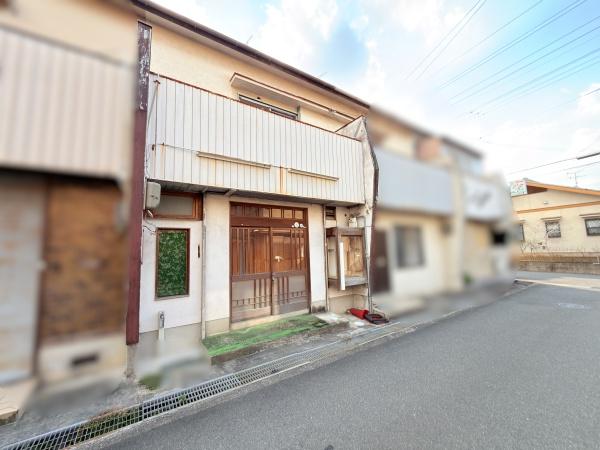橿原市川西町の中古テラスハウス