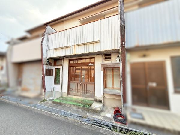 橿原市川西町の中古テラスハウス