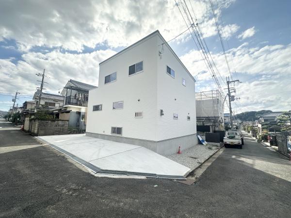 橿原市菖蒲町１丁目