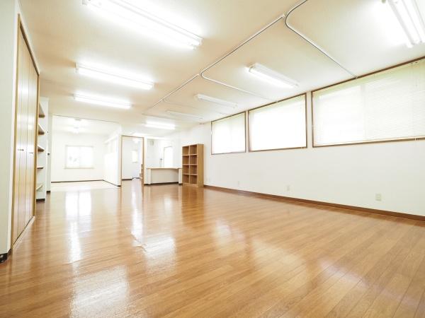 神楽岡7条5丁目店舗付住宅