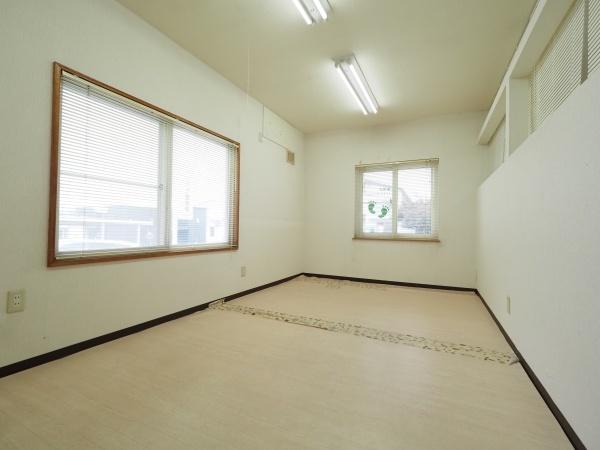 神楽岡7条5丁目店舗付住宅