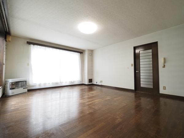 神楽岡7条5丁目店舗付住宅