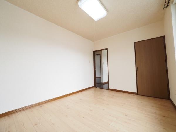 旭川市台場一条3丁目の中古一戸建て(洋室)