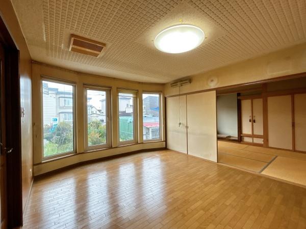 豊岡十二条５丁目　戸建て