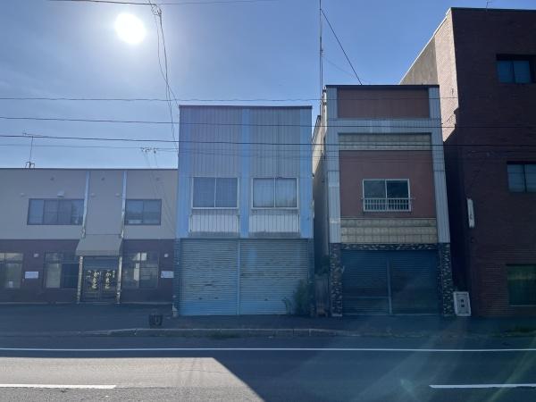 西神楽南一条2丁目店舗付き住宅