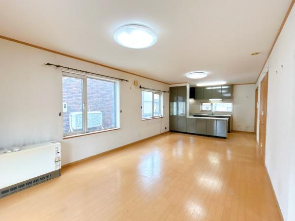 神楽四条１２丁目　戸建て