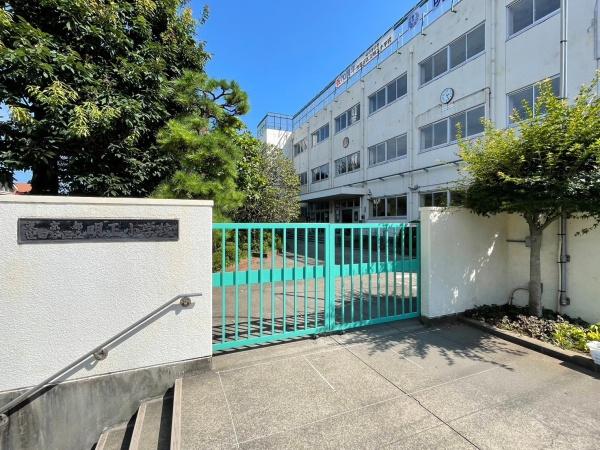 世田谷区成城１丁目の中古一戸建て(世田谷区立明正小学校)