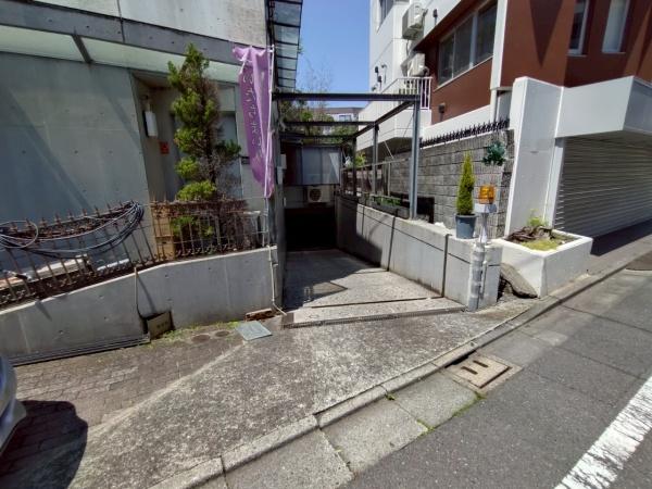 中野区本町２丁目事務所併用住宅