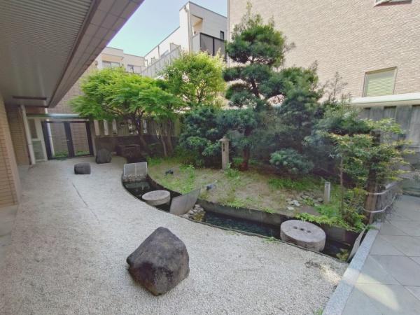 ライオンズガーデン初台