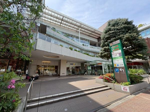 新宿区西落合１丁目の中古一戸建て(ライフ落合南長崎駅前店)