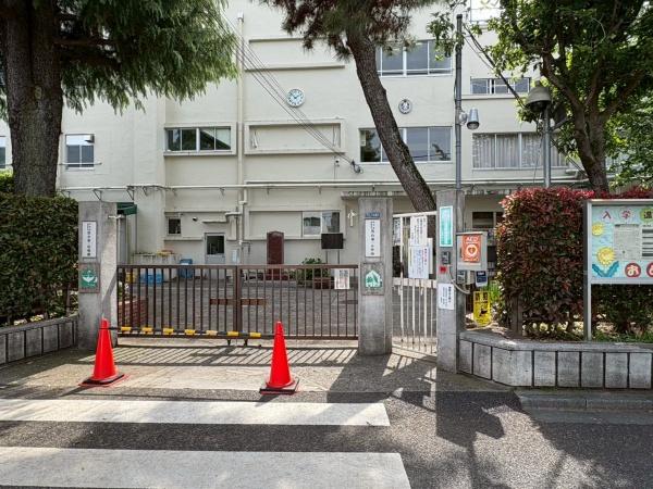 新宿区西落合１丁目の中古一戸建て(新宿区立落合第一小学校)