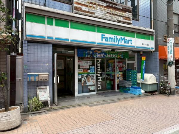 プリンスハイツ駒込(ファミリーマート駒込六丁目店)