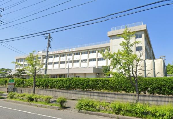 新潟市西区小針南の中古一戸建て(新潟市立小新中学校)