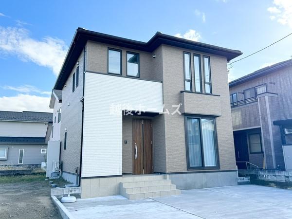 新潟市西区小針南の中古一戸建
