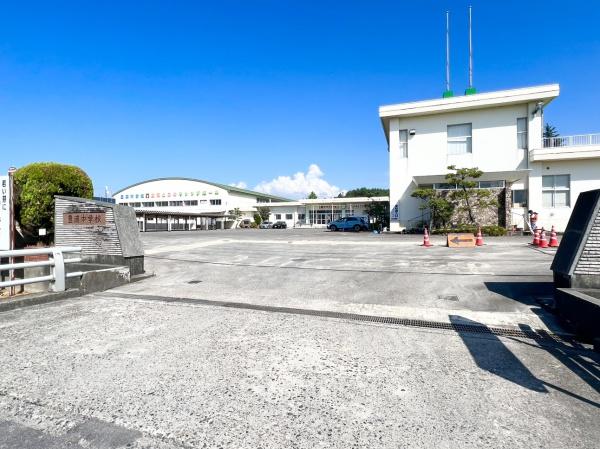 新発田市月岡温泉の土地(新発田市立豊浦中学校)