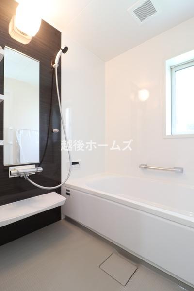 新潟市西区新通の中古一戸建て