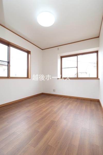 新潟市西区新通の中古一戸建て