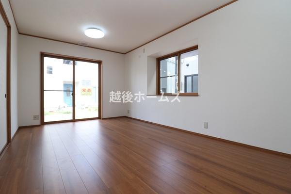 新潟市西区新通の中古一戸建て