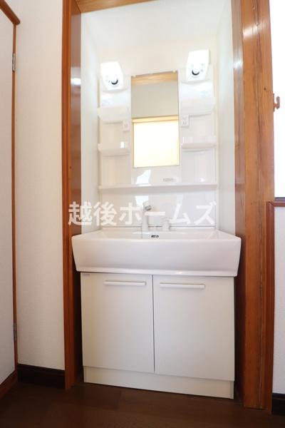 新潟市西蒲区巻甲の中古一戸建て