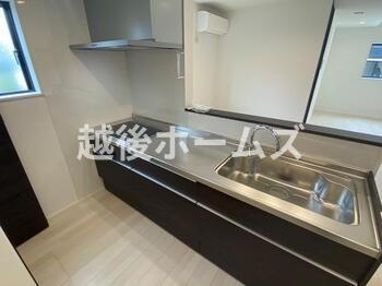 新潟市秋葉区吉岡町の中古一戸建て