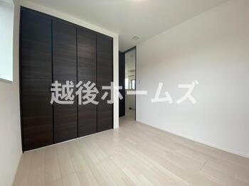 新潟市秋葉区吉岡町の中古一戸建て