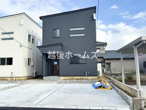 新潟市秋葉区吉岡町の中古一戸建て