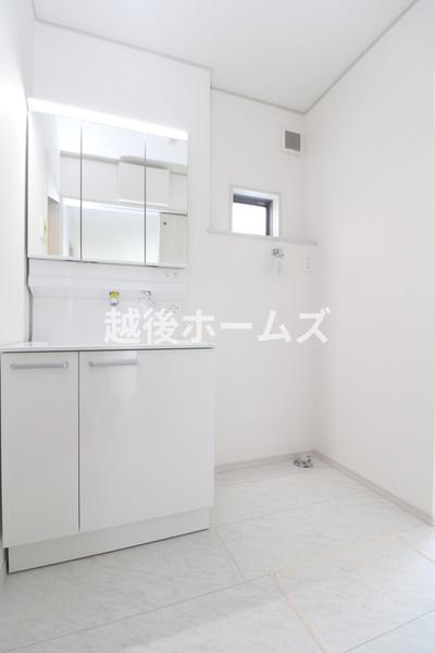３号棟　燕市井土巻４丁目　いろどりアイタウン