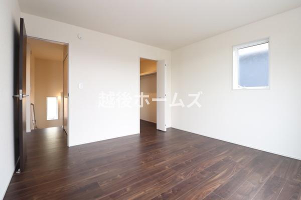 １号棟　東区船江町１丁目　２期　グラファーレ　全２棟