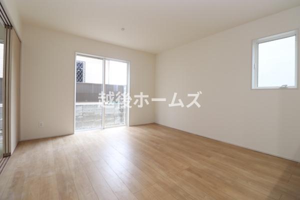 ２号棟　東区船江町１丁目　２期　グラファーレ　全２棟