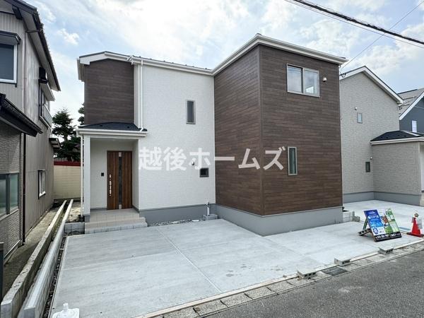 ２号棟　新発田市大手町２丁目　グラファーレ　全２棟