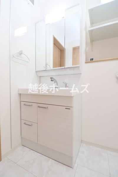 北蒲原郡聖籠町大字二本松の中古一戸建て