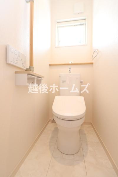 北蒲原郡聖籠町大字二本松の中古一戸建て