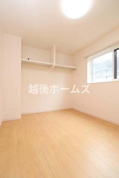 北蒲原郡聖籠町大字二本松の中古一戸建て