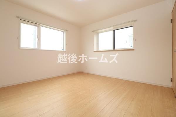 北蒲原郡聖籠町大字二本松の中古一戸建て
