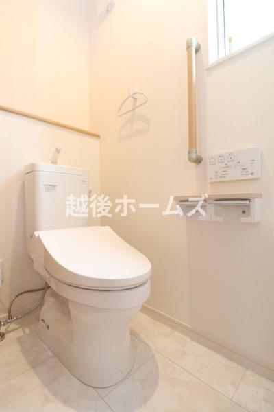 五泉市赤海１丁目の中古一戸建て